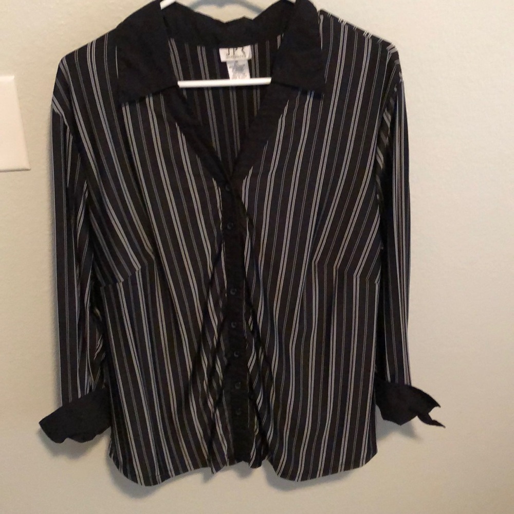 Black and white button down blouse